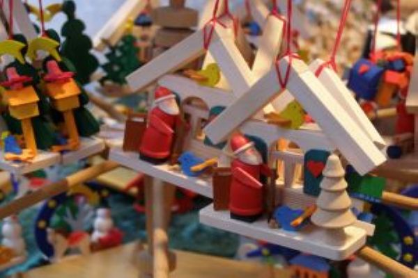 Indulhat a karácsonyi vásár – irány a Vörösmarty tér?